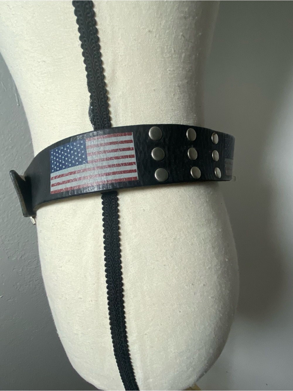 Y2K Nine West Black Leather American Flag Belt Size M/L - Picture 3 of 6